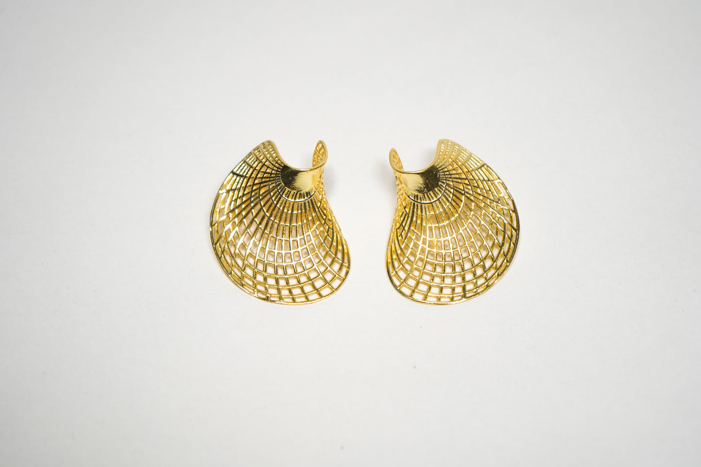 DISC STUDS